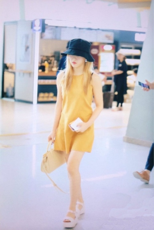 Học sao Kpop cách phối mũ tai bèo "chất chơi" cùng mọi loại trang phục