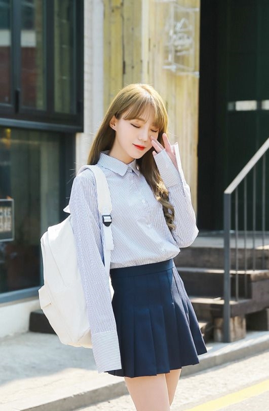 Mẫu váy hot nhất xứ kim chi hiện nay vì mix cùng áo gì cũng đẹp