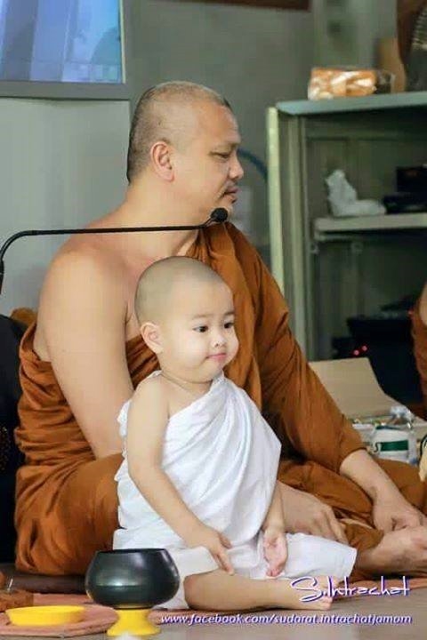 bestie chu tieu ngu guc