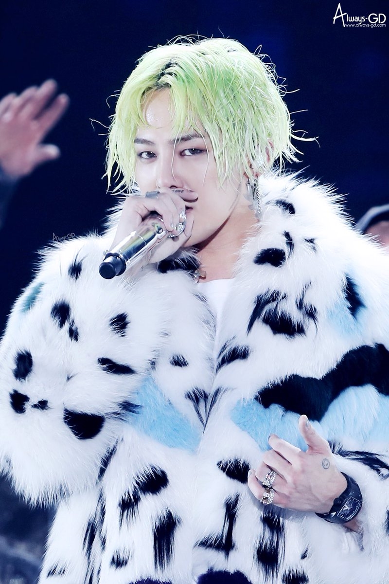 bestie kieu toc cua G-Dragon