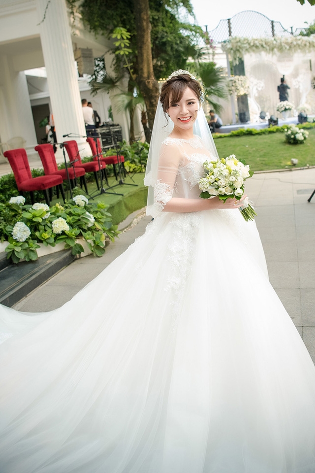 bestie vay cuoi sao viet