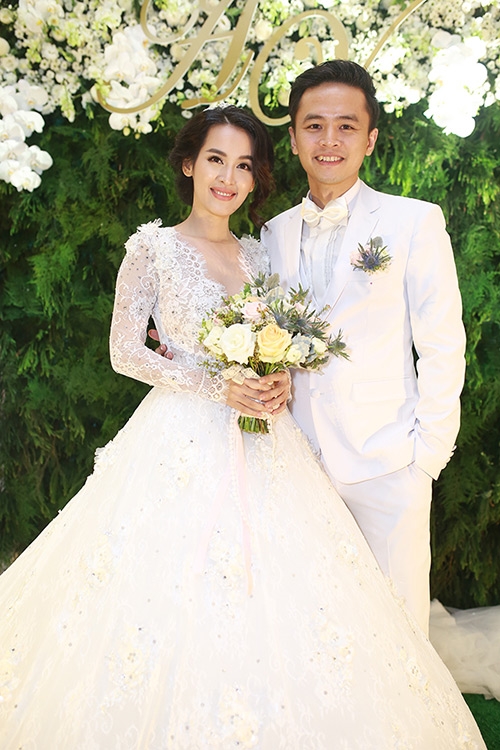 bestie vay cuoi sao viet