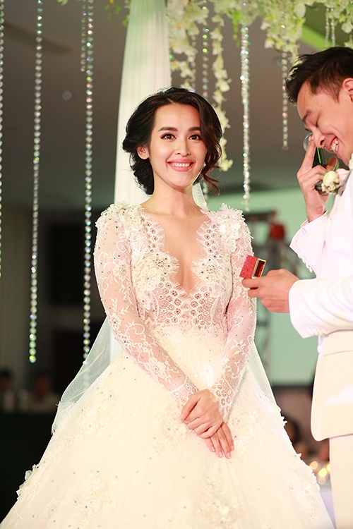 bestie vay cuoi sao viet