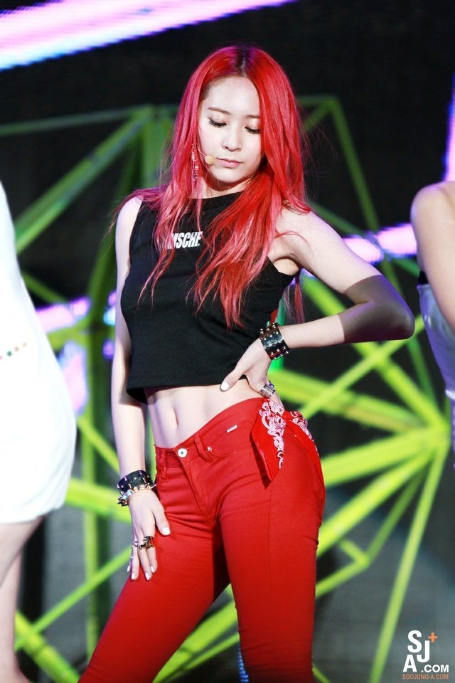bestie idol nu thu hut phai nu
