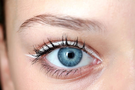 Bestie-cac-kieu-ke-eyeliner
