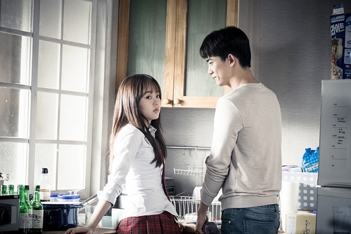 Bestie-mau-nguoi-yeu-cach-mat