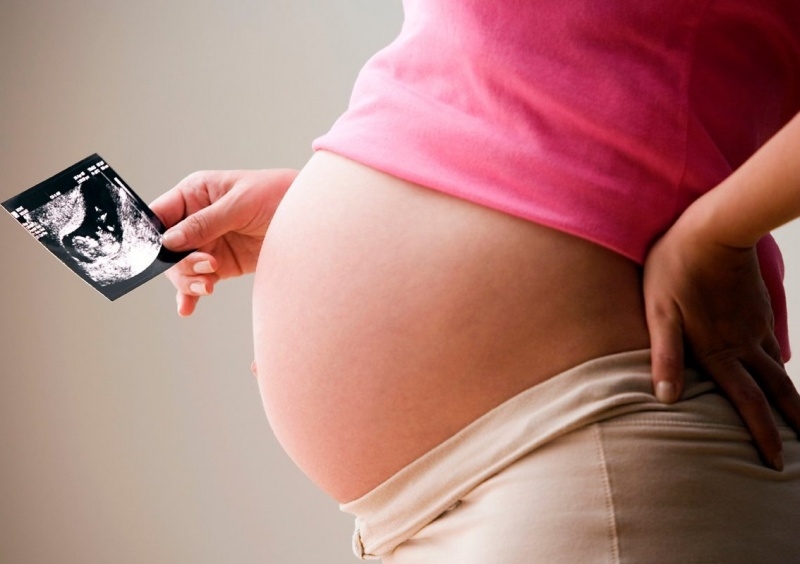 9 biến đổi trong tâm lí phụ nữ sau sinh mà người chồng nên biết