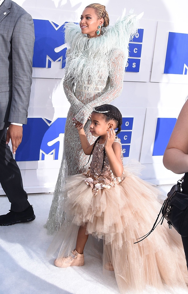 bestie blue ivy