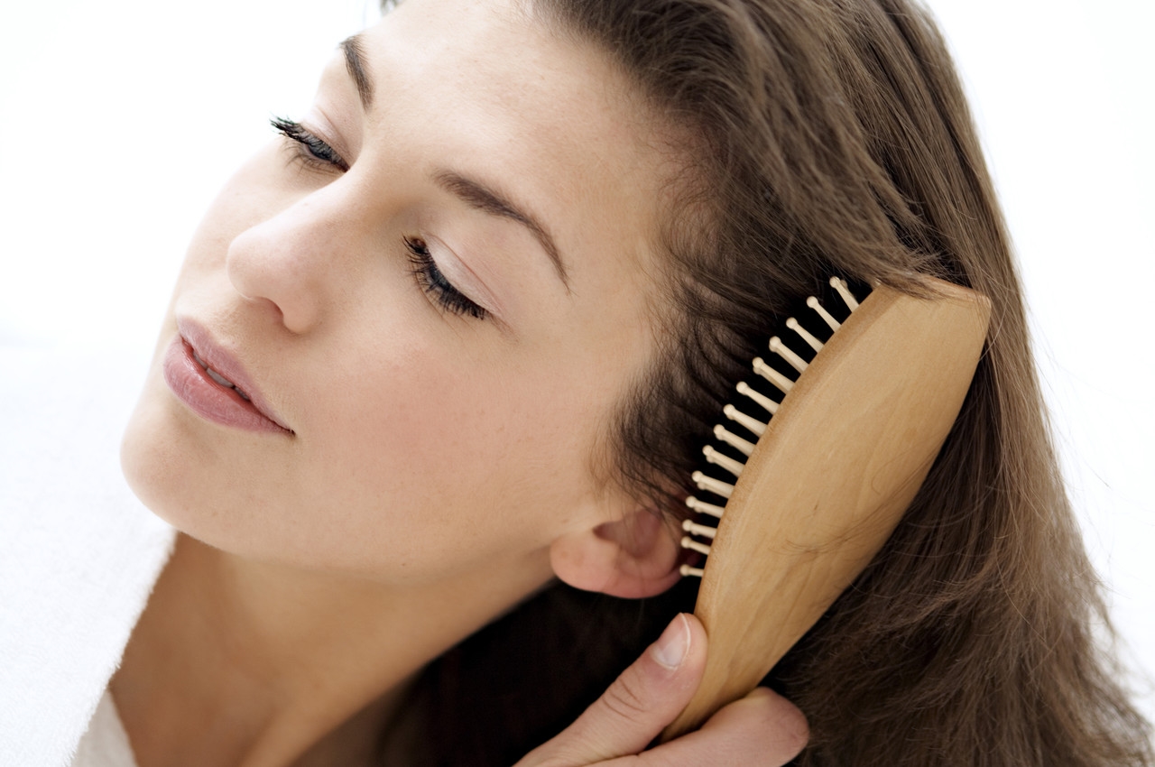 11 mẹo chăm sóc tóc mà mọi cô gái cần biết