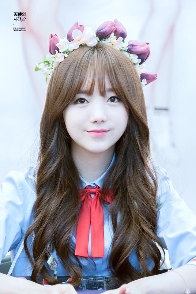 bestie idol nham lan nguoi nuoc ngoai