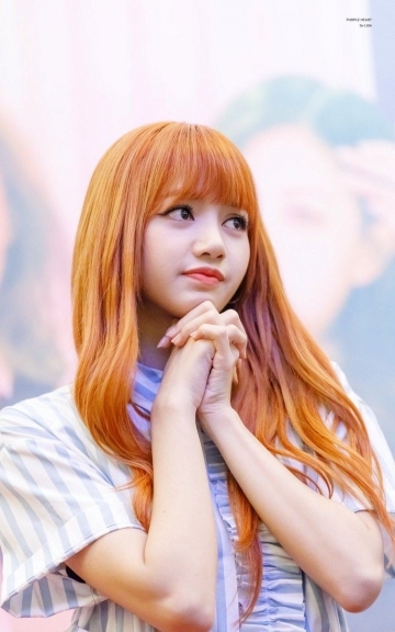 bestie Lisa chinh la bup be song