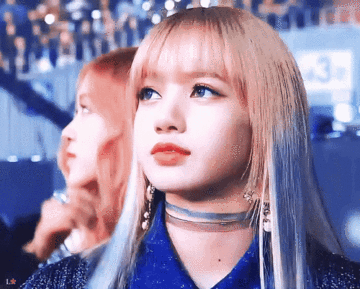 bestie Lisa chinh la bup be song