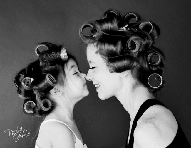 Chùm ảnh "Mẹ nào con nấy" dễ thương đến mức bạn muốn sinh ngay con gái