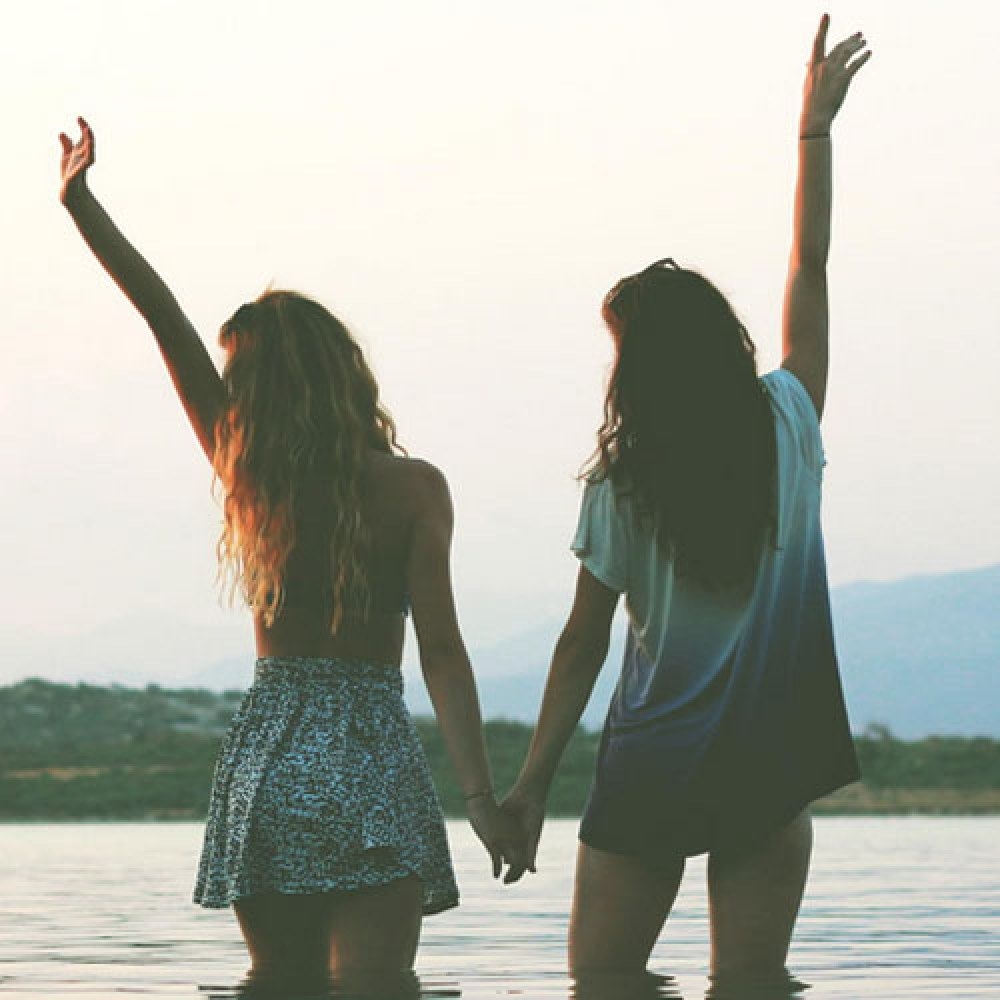 bestie-kieu-ban-be-can-co