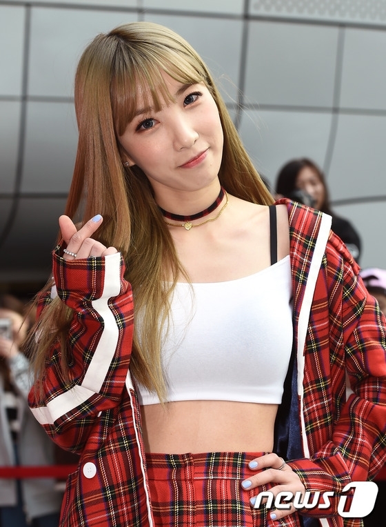 bestie lenh cam hen ho cua idol