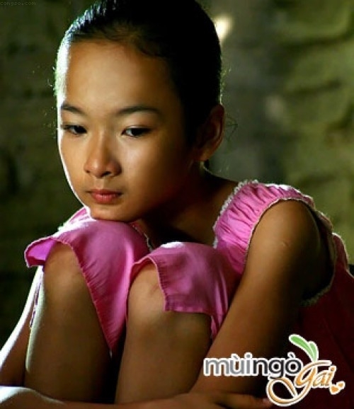 bestie dan dien vien mui ngo gai ngay ay bay gio