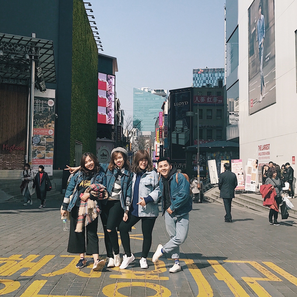 Bestie - Kieu chup anh voi hoi ban than 4