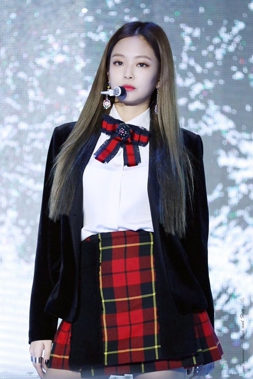bestie idol nu sang chanh