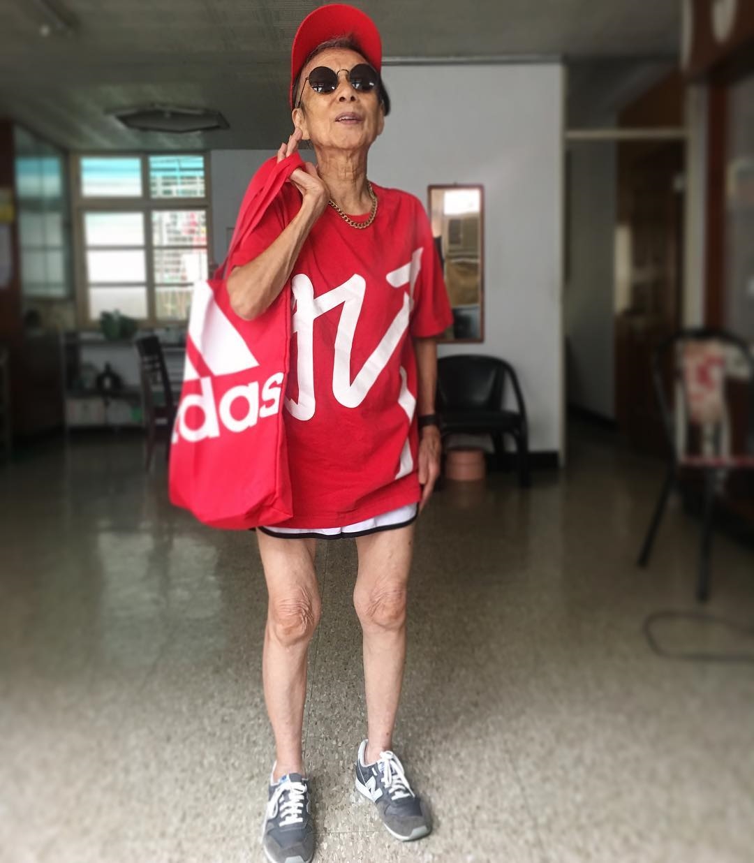 bestie cu ba thoi trang