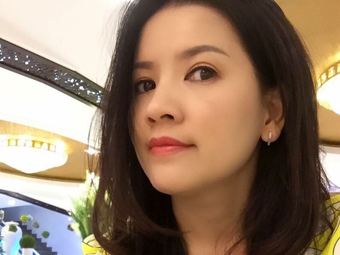 bestie dan dien vien mui ngo gai ngay ay bay gio