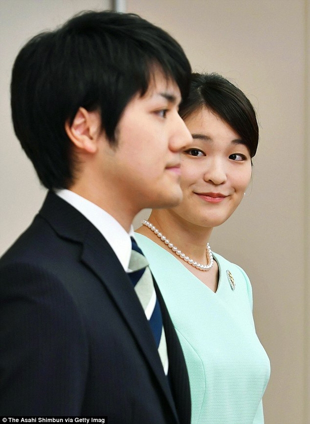 bestie cong chua nhat ban cuoi chong thuong dan
