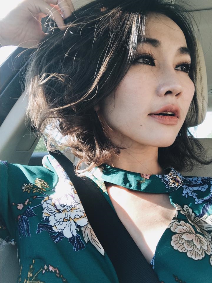 bestie dan dien vien mui ngo gai ngay ay bay gio
