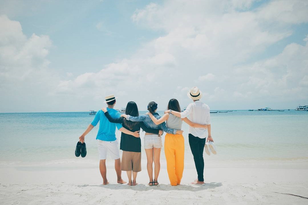 Bestie - Kieu chup anh voi hoi ban than 17