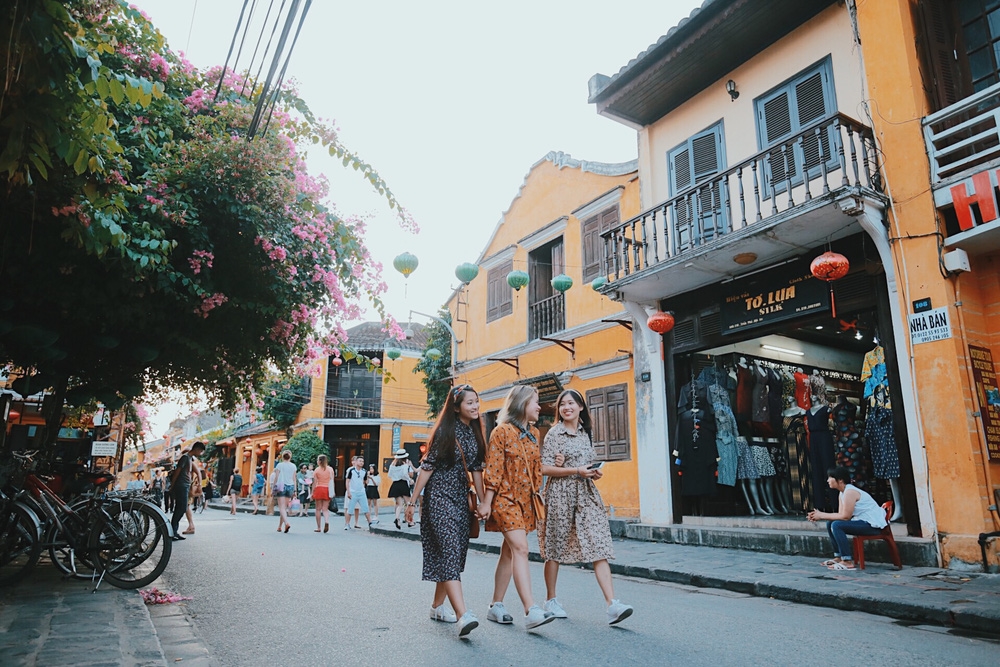 Bestie - Kieu chup anh voi hoi ban than 24