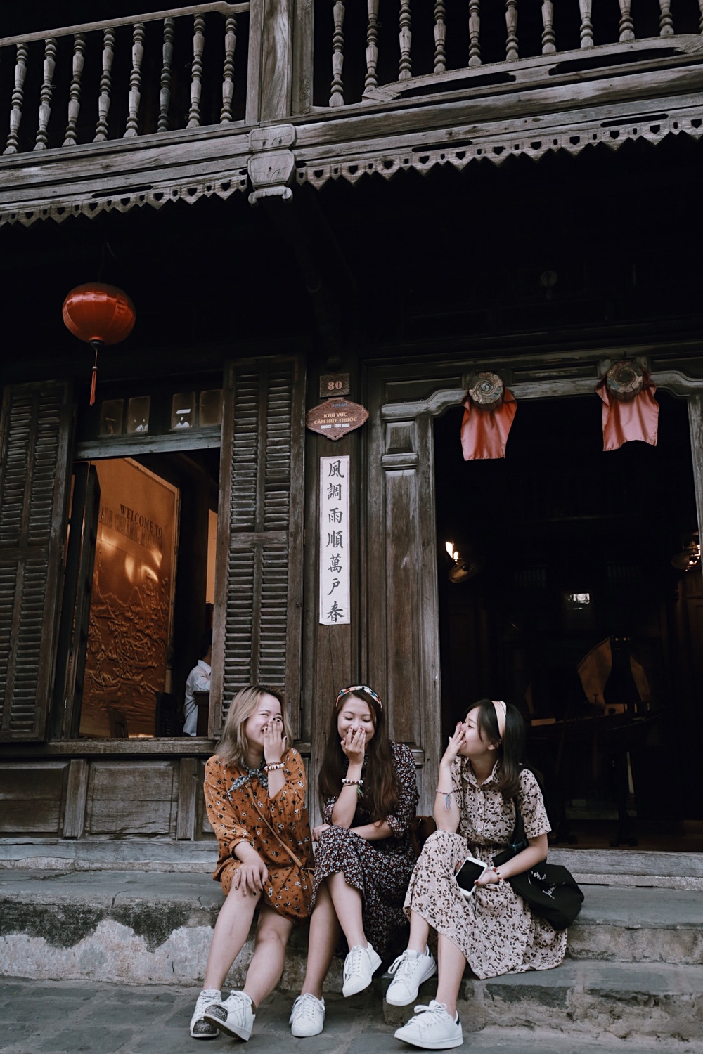 Bestie - Kieu chup anh voi hoi ban than 23