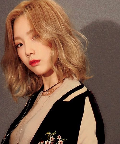 Các nữ thần Kpop cắt tóc ngắn: Ai đẹp hơn ai?