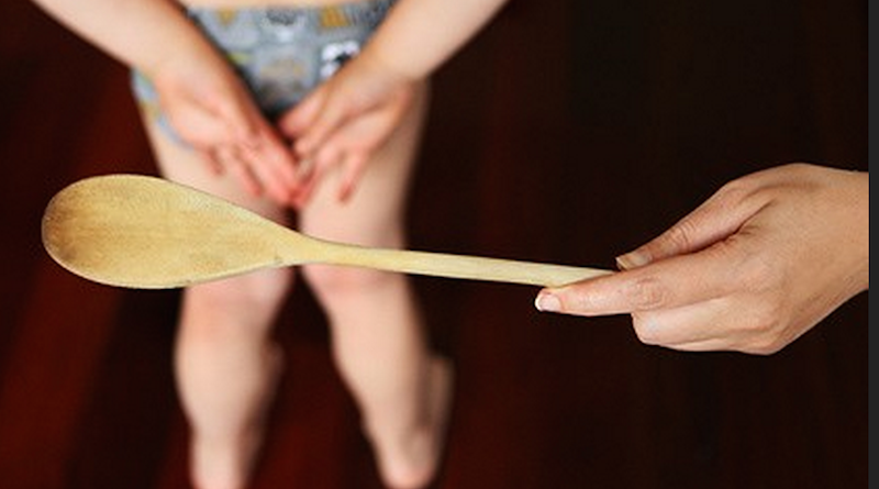 Đã đến lúc nên dừng việc đánh trẻ lại và thay thế bằng 3 điều này