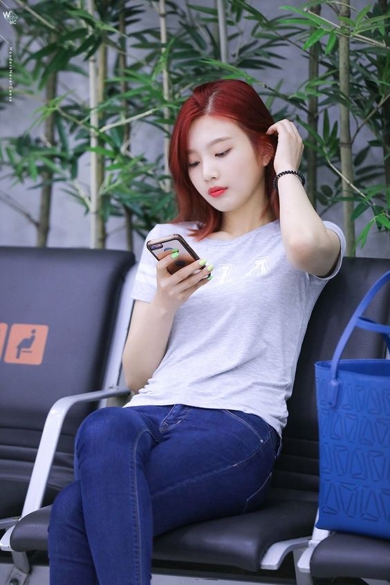 Các nữ thần Kpop cắt tóc ngắn: Ai đẹp hơn ai?