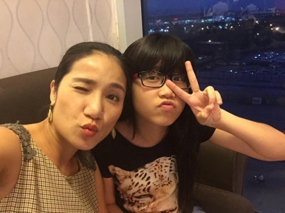 bestie dan dien vien dong tien xuong mau
