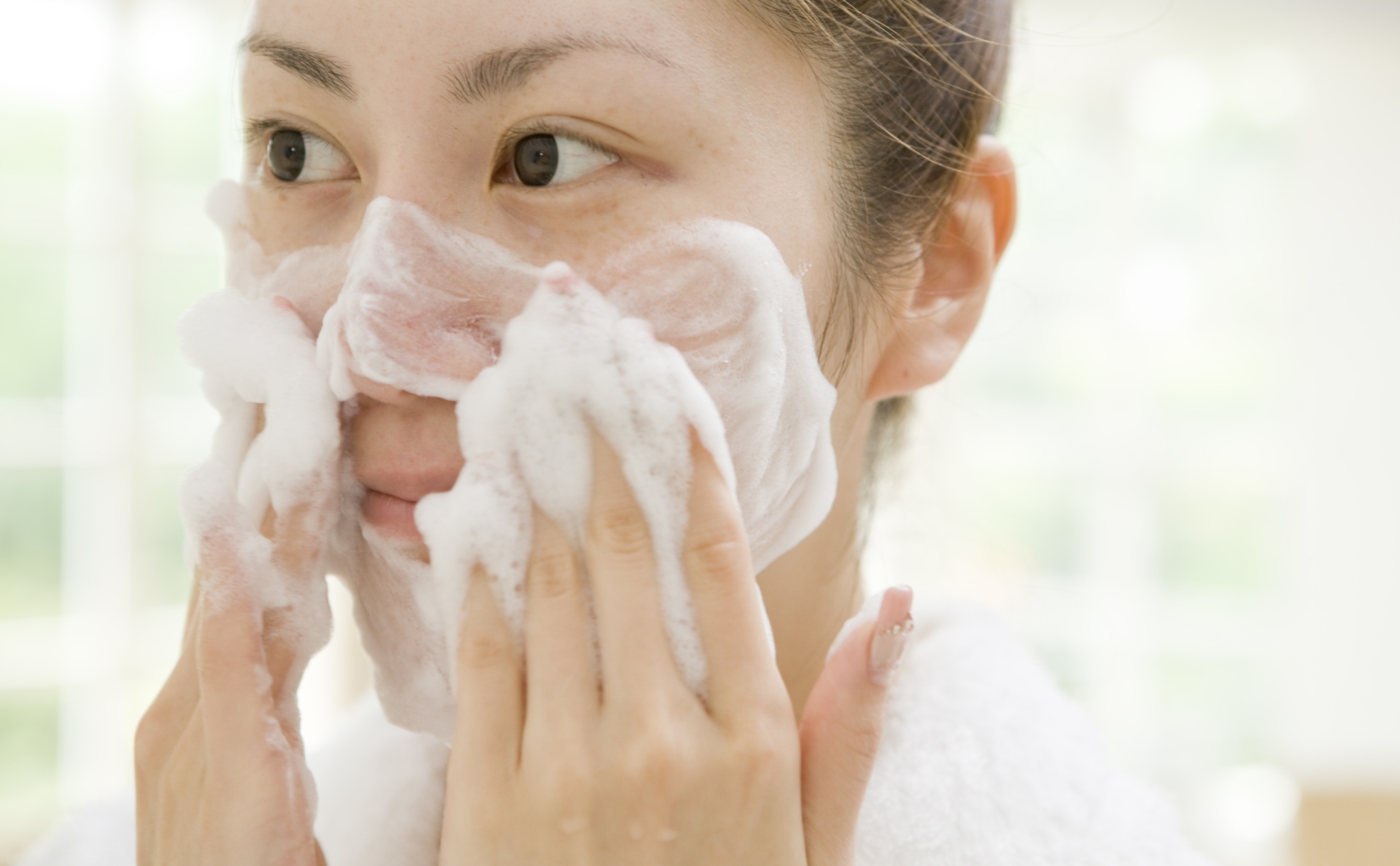 6 Sai lầm mà bạn luôn lầm tưởng về việc trị mụn