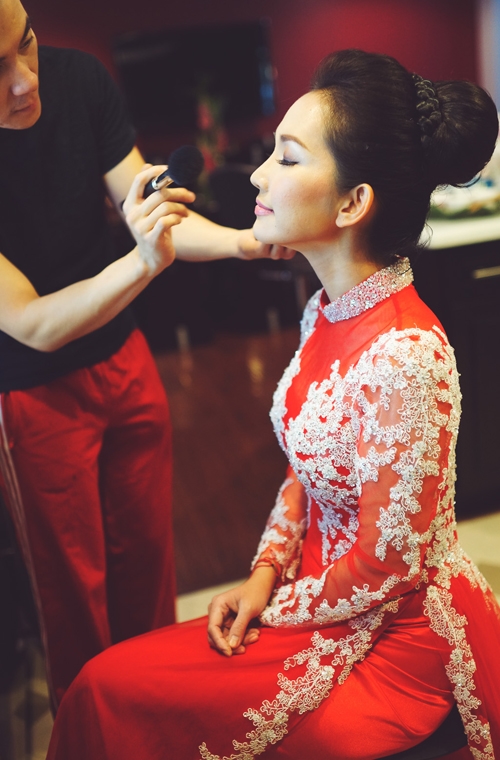 bestie my nhan viet ao dai cuoi