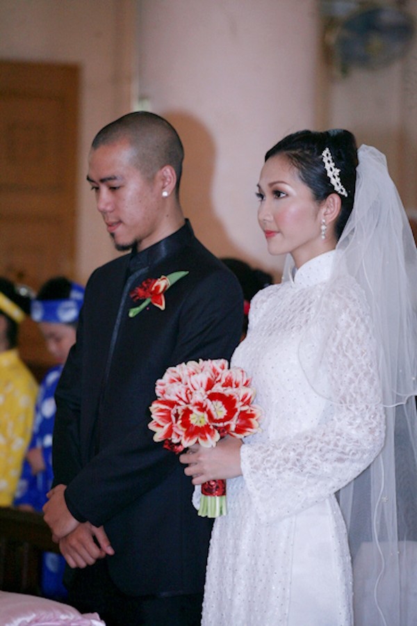 bestie my nhan viet ao dai cuoi