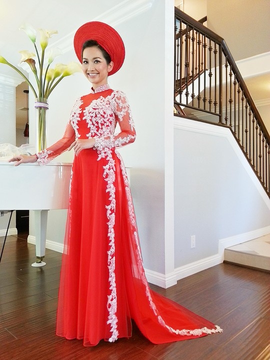 bestie my nhan viet ao dai cuoi