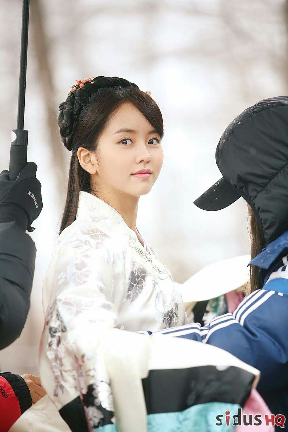 bestie sao Han mac hanbok dep nhat