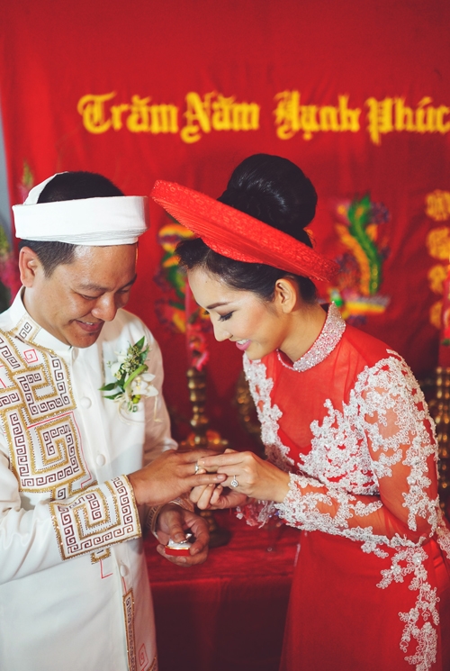 bestie my nhan viet ao dai cuoi