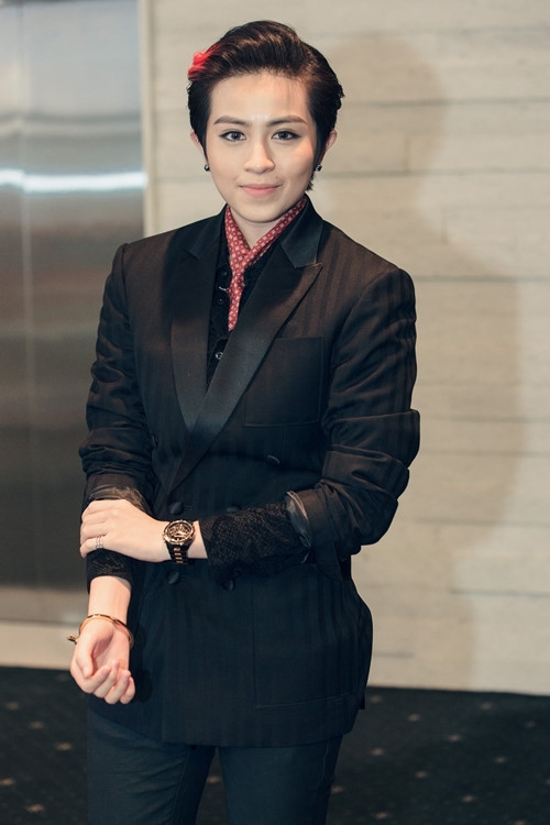 bestie sao viet lam host ke bi che nguoi duoc khen
