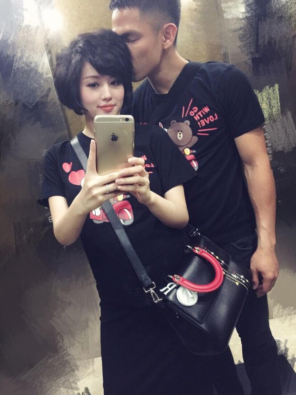 bestie my nhan chau a hon nhan vien man