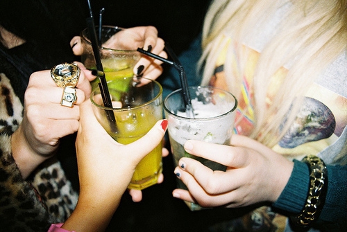 bestie-kinh-nghiem-di-bar