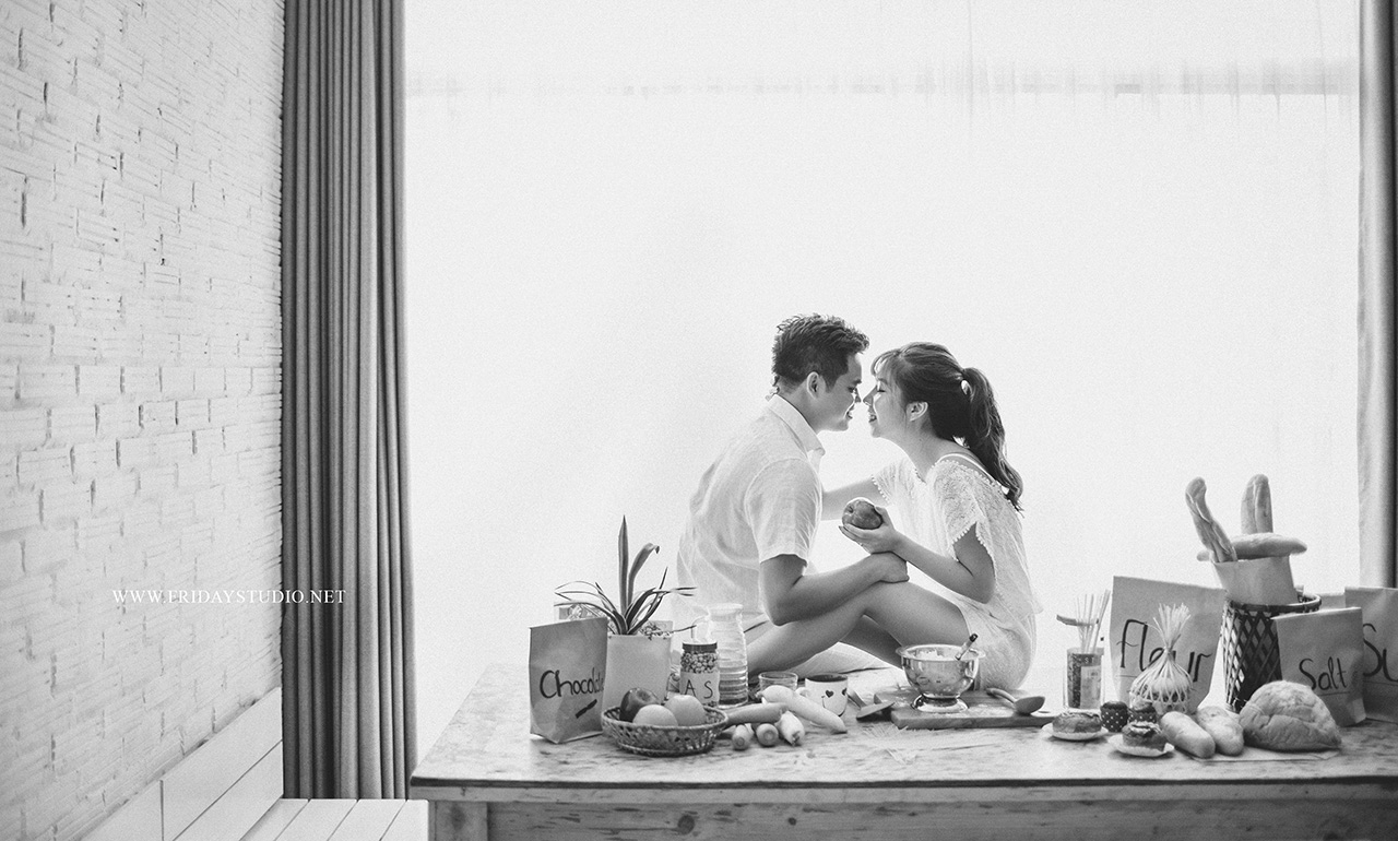 Yêu một người đàn ông trưởng thành đi vì họ sẽ khiến bạn thấy yên lòng