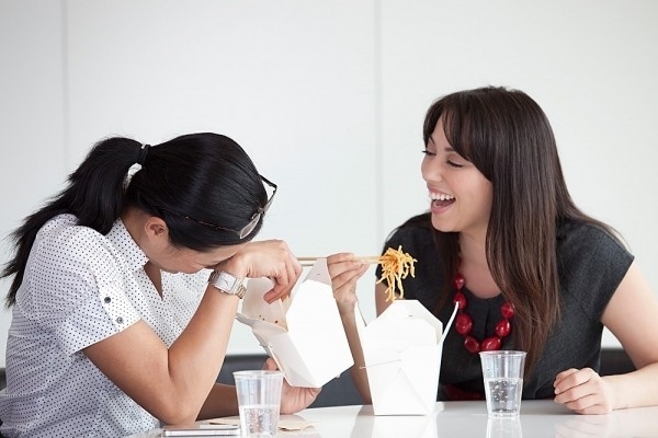bestie-cach-ung-xu-cua-phu-nu-thong-minh