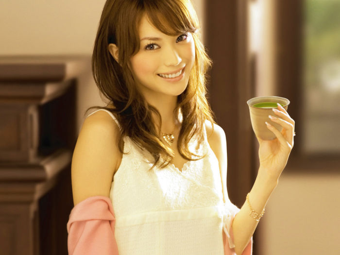 Bestie-chom-sao-truyen-cam-hung