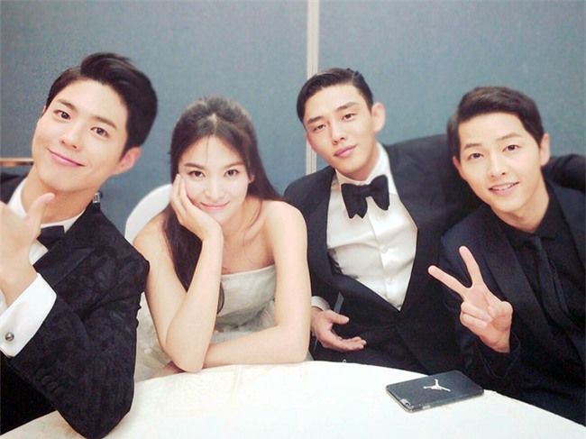 bestie dan khach moi sieu sao xu han duoc trong doi se do bo dam cuoi the ky cua song jong ki va song hye kyo