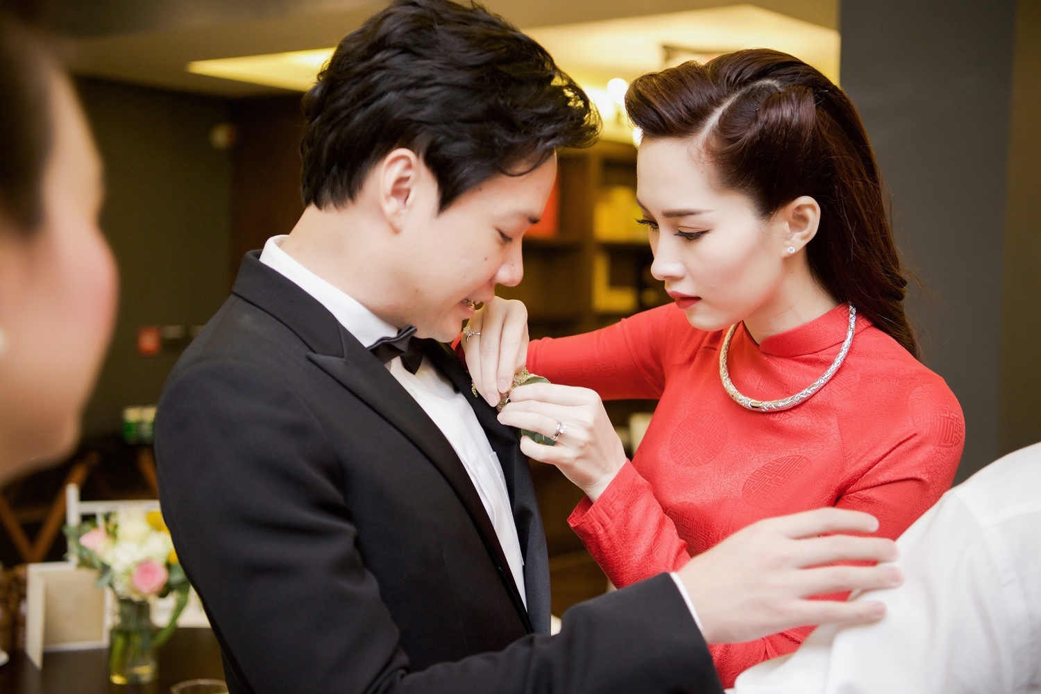 bestie my nhan viet ao dai cuoi