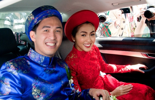 bestie my nhan viet ao dai cuoi