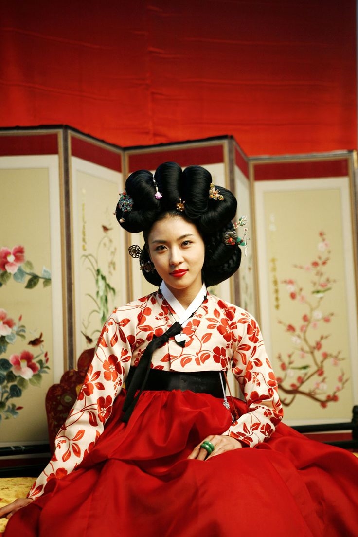 bestie sao Han mac hanbok dep nhat