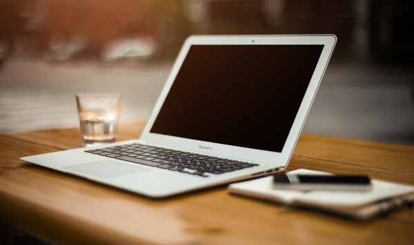 bestie cach bao quan laptop